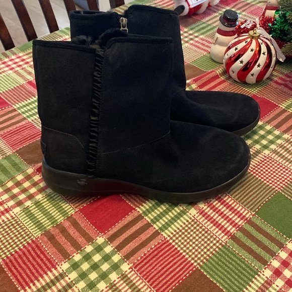 Sketchers air cooled goga mat size 11, black. Wore one time only. - Picture 2 of 5